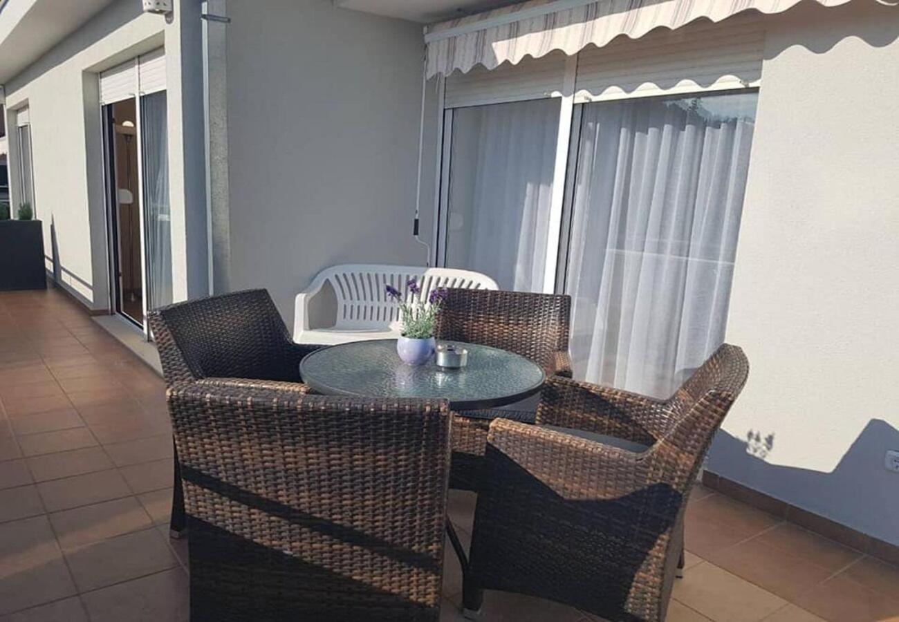 Apartments Javi - Free Private Parking Trogir Luaran gambar